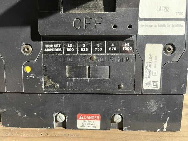 400 Amps, Square D #LAF3640022M1212, molded insulated case circuit breaker, 250 Volts - Image 2