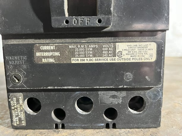 200 Amps, Square D #KL, molded insulated case circuit breaker, 600 Volts - Image 2