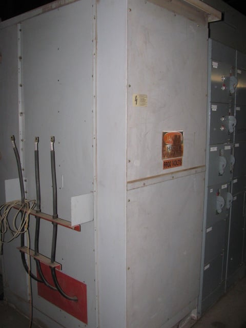 600 Amp. Siemens, non-fused load brake interrupter switch, 6900 Volts, outdoor - Image 2