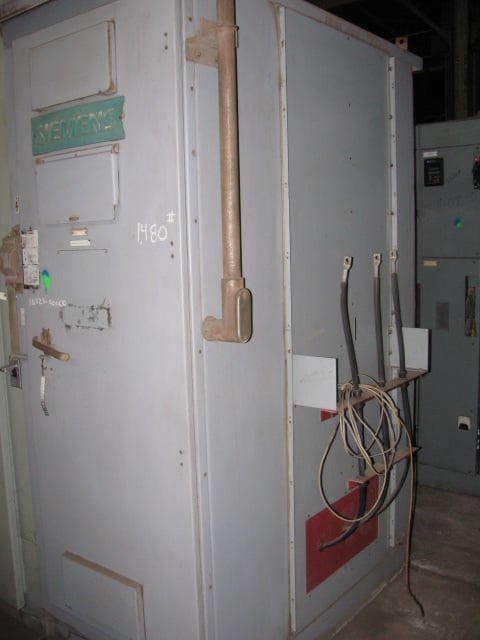 600 Amp. Siemens, non-fused load brake interrupter switch, 6900 Volts, outdoor - Image 3