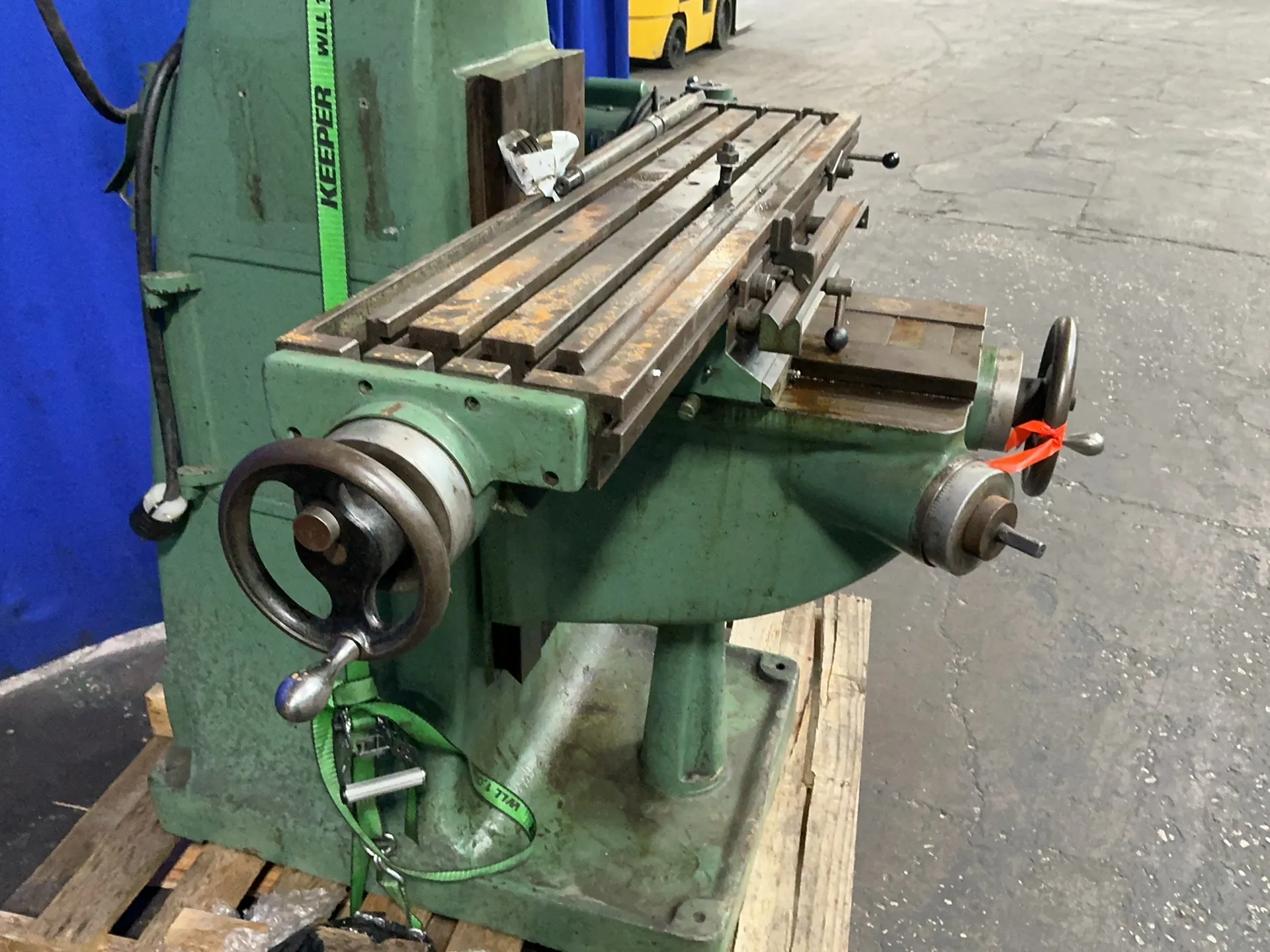 10" X 42" U.S. Motors Machine Tool #V, Vertical Knee Mill, 1 HP, 1165 RPM, 3/60/220/440 - Image 4