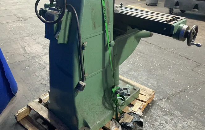 10" X 42" U.S. Motors Machine Tool #V, Vertical Knee Mill, 1 HP, 1165 RPM, 3/60/220/440 - Image 8