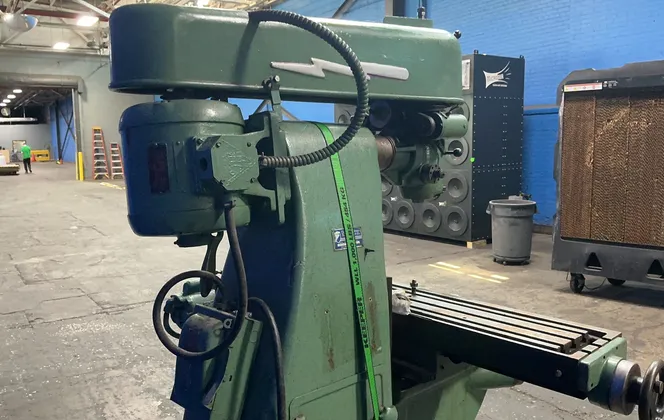 10" X 42" U.S. Motors Machine Tool #V, Vertical Knee Mill, 1 HP, 1165 RPM, 3/60/220/440 - Image 9