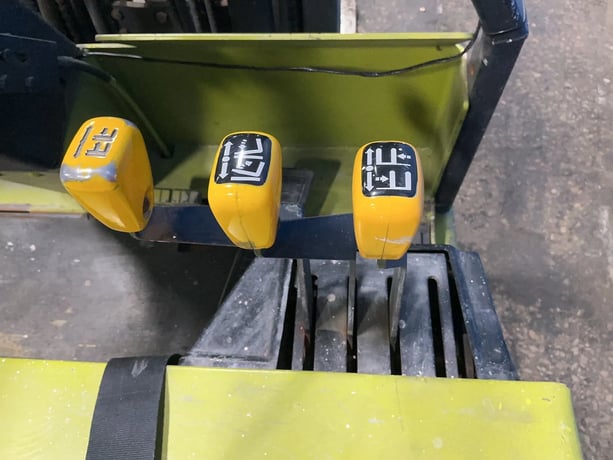 2,350 LB. Clark Equipment #TM12, Electric Forklift, 36 V, AS IS - Image 4