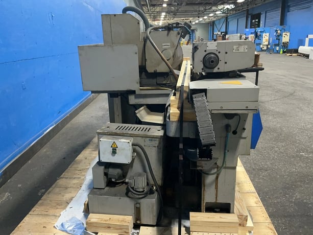 12" x 40" Jones & Shipman #1300X-1000, Plain Cylindrical Grinder, 5" 3-Jaw Chuck, 3/60/220/230 - Image 2