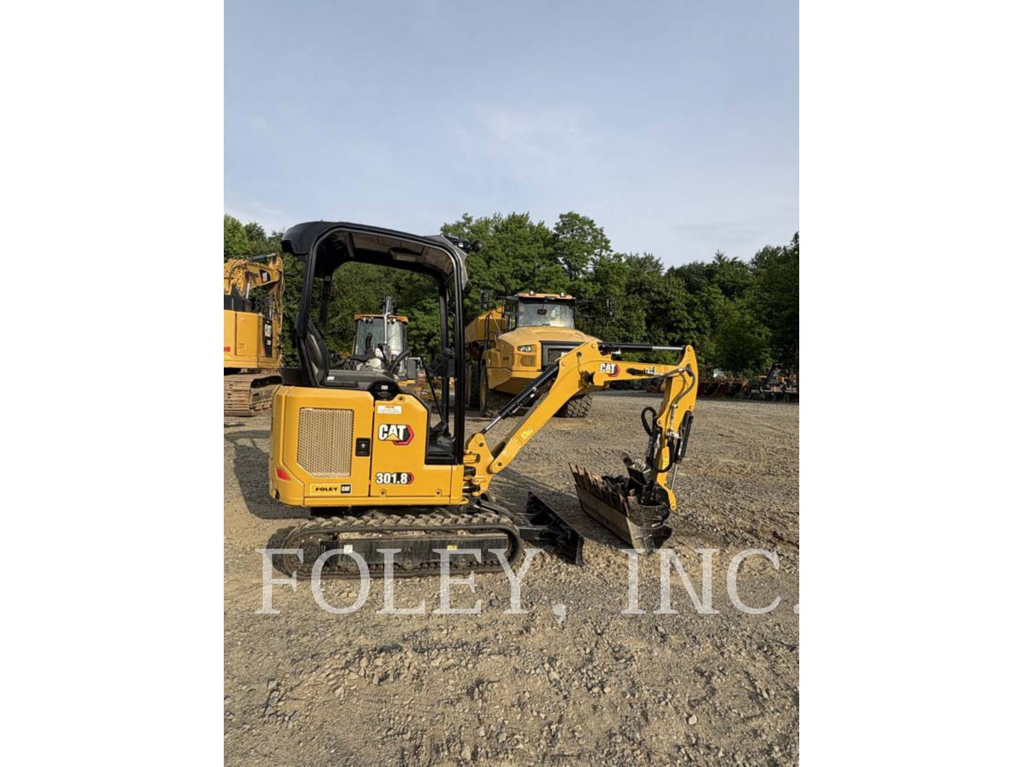 Caterpillar 301.8-05, 50 hours, S/N: H8X10862, 2024 - Image 2