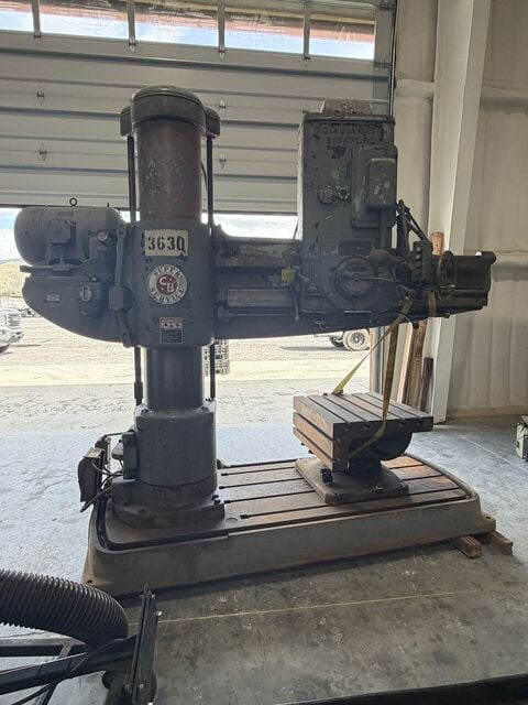 Cincinnati radial drill - Image 1