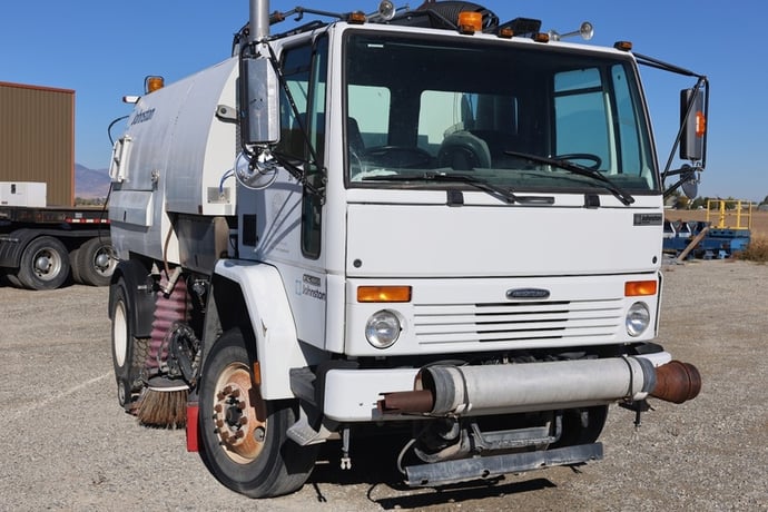 Johnston sweeper truck, 29939 hours - Image 1