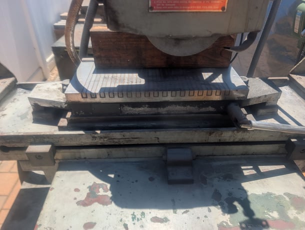 6" x 18" Kent #KGS-200, Reciprocating Surface Grinder, 1.5 HP, 3420 RPM, electromagnetic chuck, 220/440 - Image 3