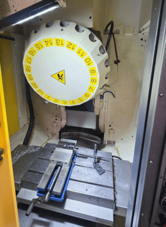 Fanuc #Robodrill-D21MIB5, CNC Drilling & Tapping Center, 19.68" X, 15.74" Y, 15.74" Z, 20,000 RPM, BT-30 - Image 4