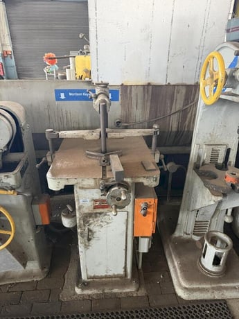 1-1/4" x 12" Morrison #K, Keyseater, 3" - 9" stroke range, 24" x 27" table, 34 SPM, 1-1/4" cutter bar, 14" - Image 2