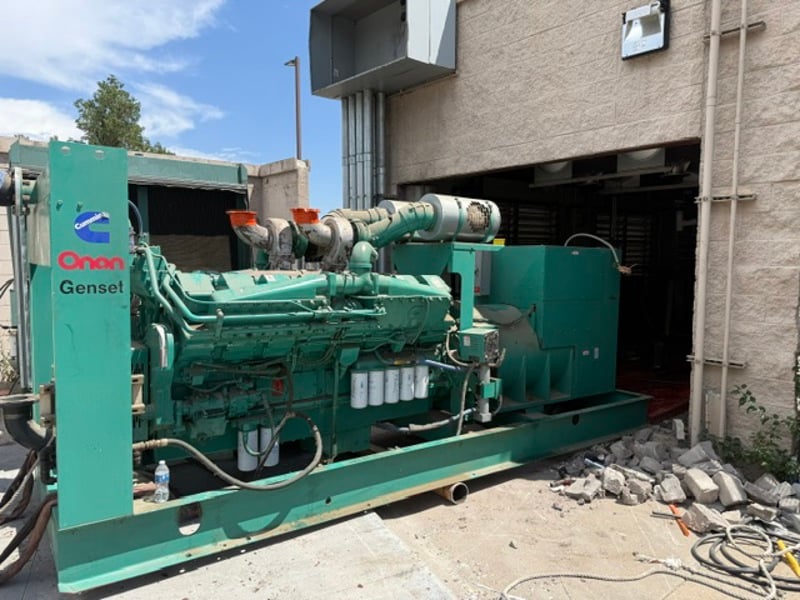 1250 KW Cummins #1250DFLC Diesel generator set, #KTA50G3 engine, skid mount, 870 hr, warranty - Image 10