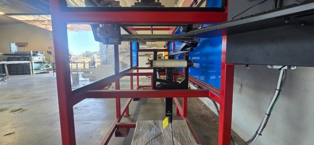 Custom Machine Motioneering #Patriot-3500, CNC single bay vinyl router, less than 100 hours, 2024 - Image 7