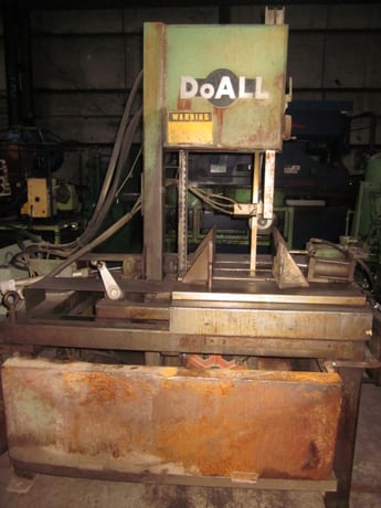 DoAll #TF-1421H, vertical band saw, 13-1/4" round, 45° manual tilt, hydrauic vise - Image 2
