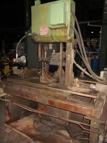 DoAll #TF-1421H, vertical band saw, 13-1/4" round, 45° manual tilt, hydrauic vise - Image 3