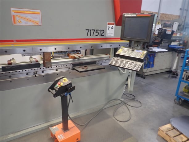 175 Ton, Accurpress #717512, CNC hydraulic press brake, 12' overall, ETS controls, 2018 - Image 3