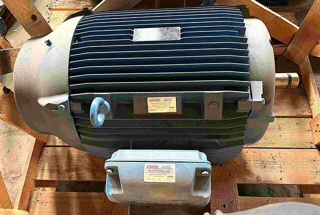 125 HP 3570 RPM WEG, Frame 44415TS, TEFC, inverter duty, 460 Volts - Image 1