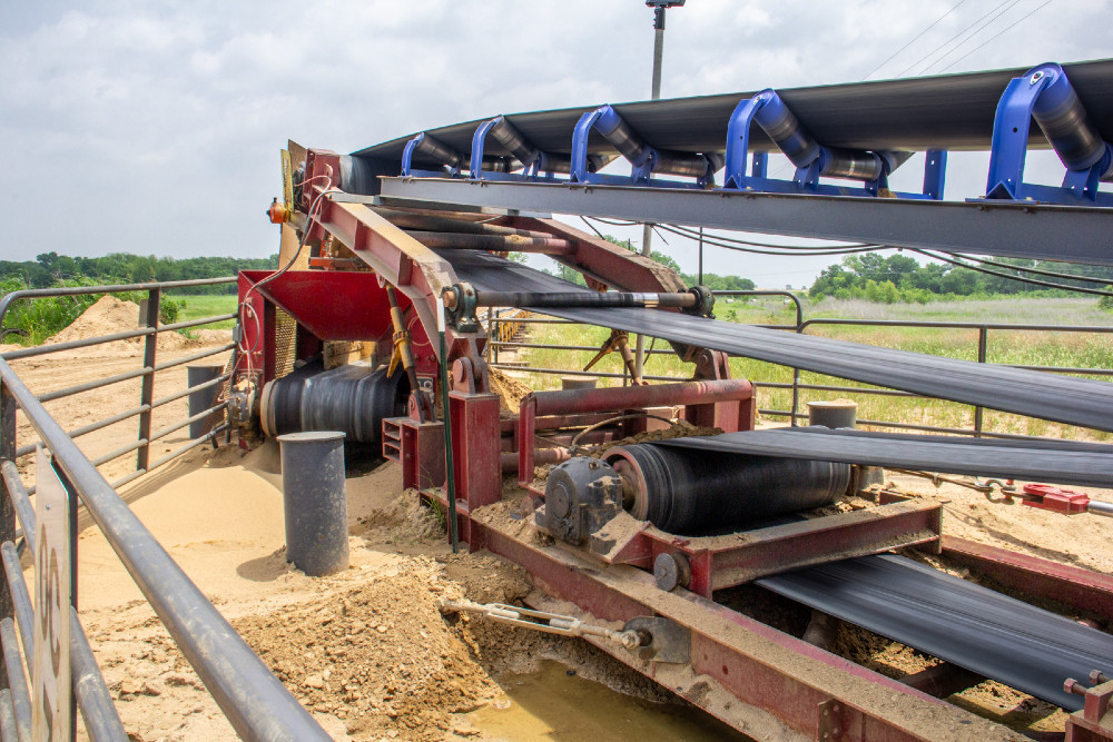 36" wide x 1900' long, Bucyrus catenary type overland conveyor system - Image 3