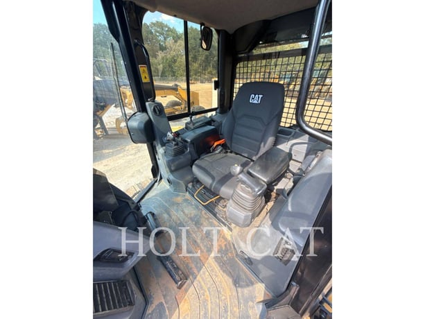 Caterpillar D4-16VP, 1596 hours, S/N: RLT00783, 2023 - Image 8