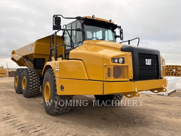 Caterpillar 745, Articulated Truck, 11 hours, S/N: 3T608668, 2026 - Image 2
