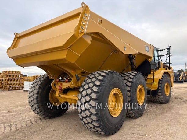 Caterpillar 745, Articulated Truck, 11 hours, S/N: 3T608668, 2026 - Image 3