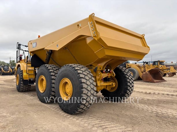 Caterpillar 745, Articulated Truck, 11 hours, S/N: 3T608668, 2026 - Image 4
