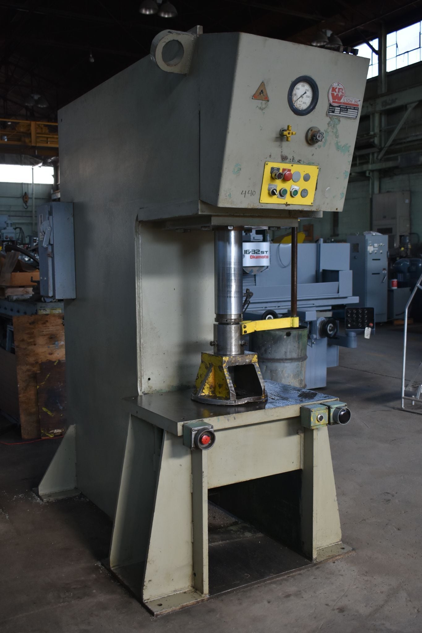 100 Ton, Wilson K.r. #C-100-1, C-frame hydraulic press, 16" stroke, 14" throat, 24" daylight, 10" Shut - Image 2
