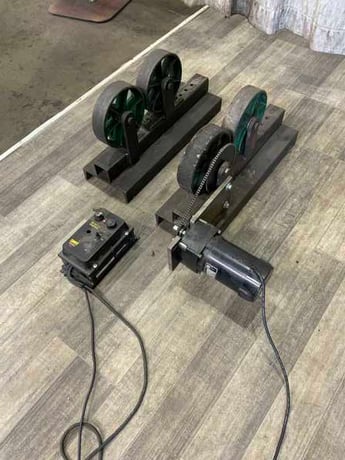 Home Made 400 lb. tank turning rolls, 8" wheel diameter, 2" wheel width, forward/reverse, 1/4 HP - Image 1