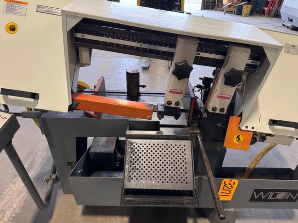 10" x 16" Wilton #7040, Horizontal Band Saw, 10" Rounds, 1" Blade, 100-350 FPM, 1.5 HP - Image 4