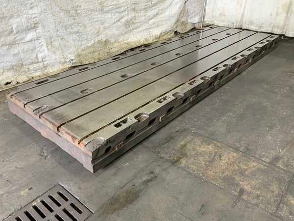192" x 60", T-slotted floor plate - Image 1