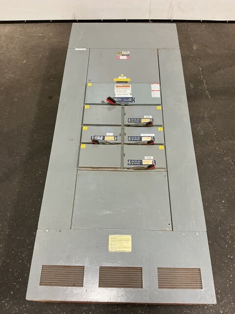 800 Amp. Square D, 44-13839-10, QMB panelboard, 480 Volts, 3 phase, 3 W., 200 Amp. main disconnect switch (2 - Image 10