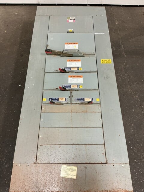 400 Amp. Square D, 44-13839-10, QMB panelboard, 208/120 Volts, 3 phase, 4 W., 400 Amp. main disconnect switch - Image 10