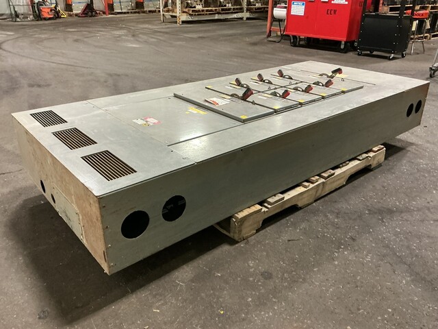 800 Amp. Square D, 44-13839-10, QMB panelboard, 480 Volts, 3 phase, 3 W., (2) 200 Amp. main disconnect - Image 8