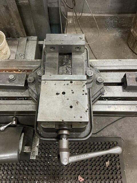 Cleveland, vertical milling machine, 10" x 52" powered table, 3 HP, 1720 RPM, variable speed, 2-axis digital - Image 7