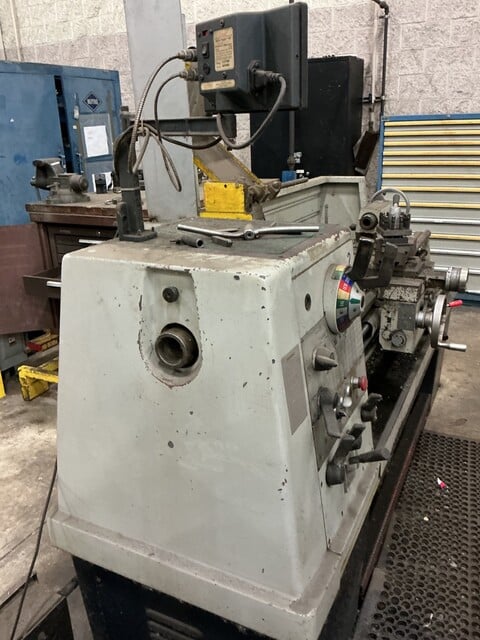 Willis #CP-1550, Microcut engine lathe, 2-1/4" hole thru spindle, inch/metric, Newall digital read out - Image 10