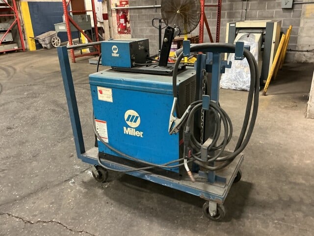 Miller #CP-302, CV/DC welding power source, 300 A. output, 32 V., 200/230/460 V., 3 Ph., 60 Hz., 12.3 KW - Image 4