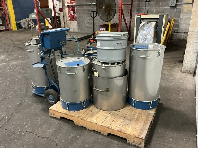 Nordson #288812D, Sure Coat manual gun control unit, 85-250 VAC, 50-60 Hz., 1 Ph., 2 A., w/ (7) extra metal - Image 5