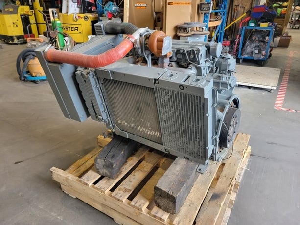 154 HP Deutz #BF4M1013C, Diesel Engine, inline 4-cylinder, 2300 RPM, 4.76 L displacement, turbocharged, water - Image 3