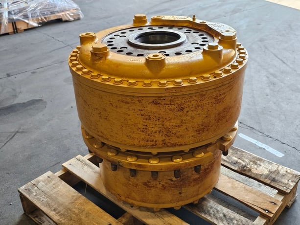 Caterpillar #217-6290, Wheel Group, final drive & brake, left hand - Image 3