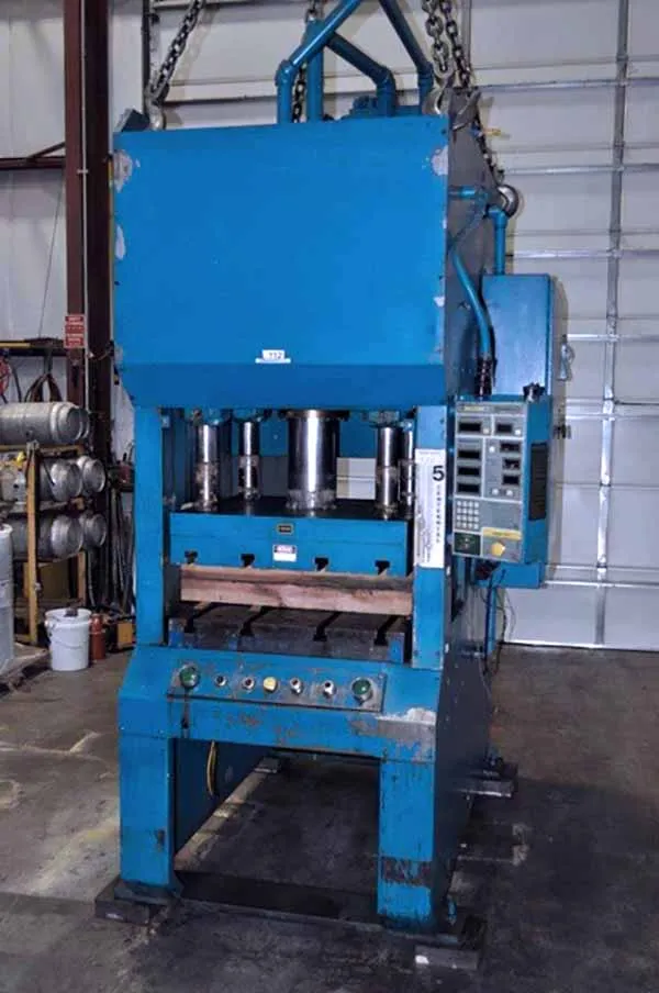 100 Ton, Greenerd #HTC-100, Hydraulic Gap Frame Press, 10" stroke, 21.7" dl, 32" x 27" bed/ram, 7" cylinder - Image 8