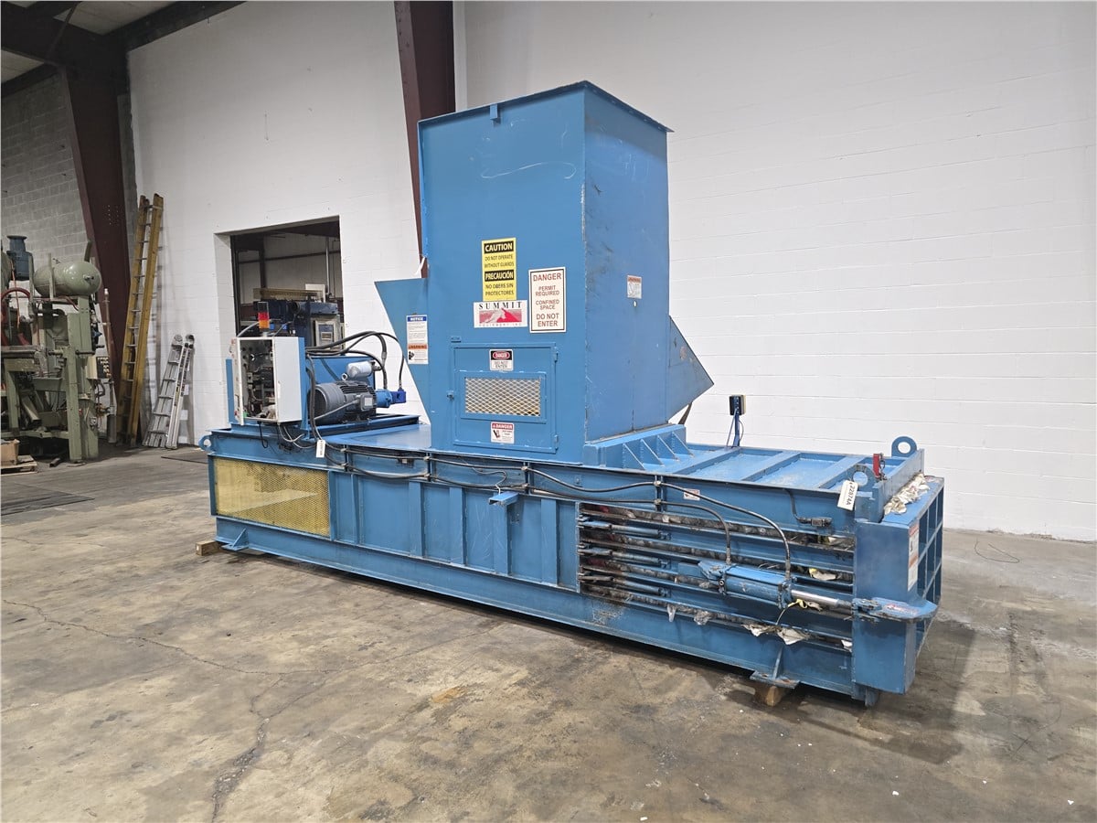 Summit #D7, Horizontal Baler - Image 3
