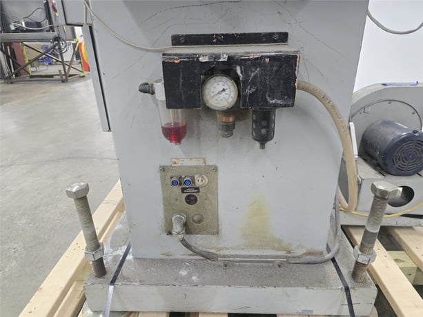 14" CDS #CTS-4.5-8, Upcut Saw, 4.5" x 8" Window Profile, 1 HP Vacuum Blower, 28443 hours, 2000, AS IS - Image 9