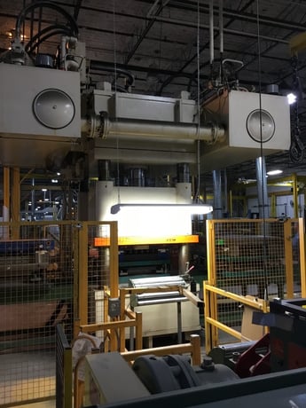 400 Ton, PH #HD2-4P-300-40, 12" stroke, 33" DLO, 81" x60" bed, Vickers pumps, 2000, #9998 - Image 5