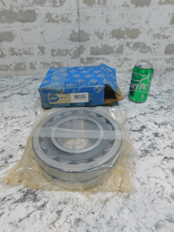 NEW SKF Explorer Double Row Spherical Roller Bearing, 22318 CC/W33 NEW - Image 1