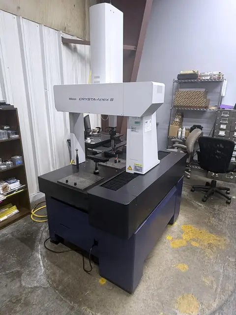 Mitutoyo #Crysta-Apex-5.7.4, Coordinate Measuring Machine, 19.68" X, 27.55" Y, 15.75" Z, 25.12" x 45.67" - Image 1