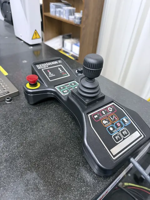 Mitutoyo #Crysta-Apex-5.7.4, Coordinate Measuring Machine, 19.68" X, 27.55" Y, 15.75" Z, 25.12" x 45.67" - Image 4