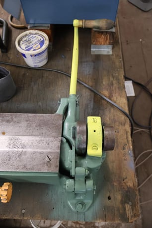 30" Pexto #63F, Hand Operated Bar Folder, 22 gauge, 1/8" - 1" back gauge, 1/4" round fold diameter, 1.25" - Image 3