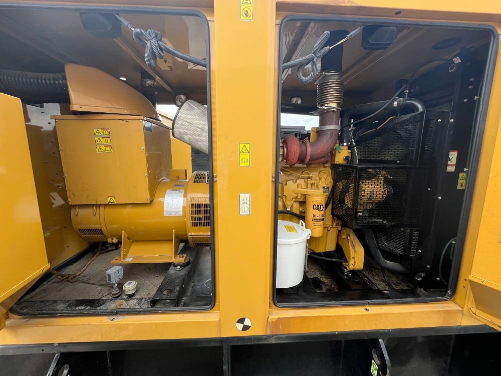 250 KW Caterpillar #C9, diesel generator set, 277/480 Volts, 1800 RPM, 550 hours, weatherproof enclosure, 400 - Image 7