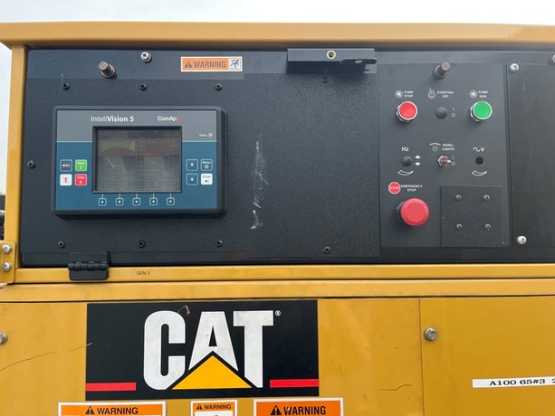 500 KW Caterpillar #3456, diesel generator set, 277/480 Volts, 700 hours, 1800 RPM, open skid, 300 gal. - Image 7