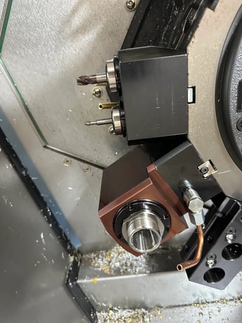 Hyundai Wia #SE2200LSYA, 5-Axis CNC Lathe, 23.6" swing, 22" centers, 11.8" turning diameter, 8" chuck, 2.6" - Image 4
